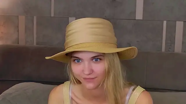 4example_Chloe Obrolan Langsung XXX