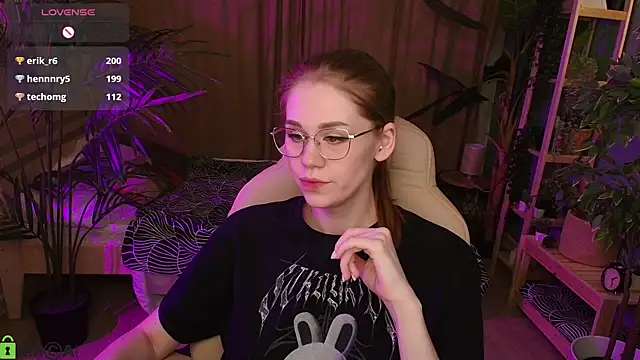 Živý XXX chat Alison_Doody