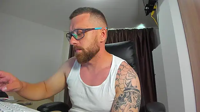 Онлайн чат XXX Findom_guy