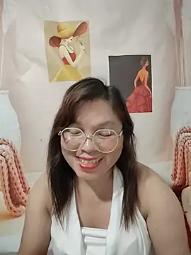 XXX chat uživo modela Cover-baa