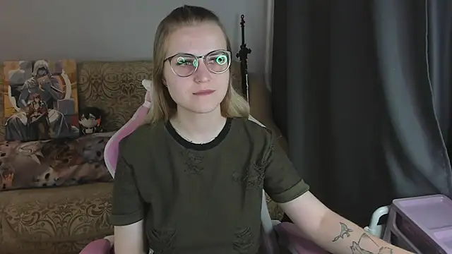MissBrightShine's Live XXX Chat