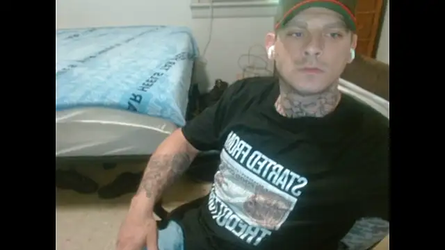 Chatroom XXX en direct de DADDY_KANE8---