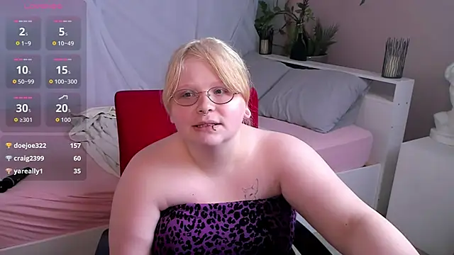 Czat XXX na żywo – Stella_Brayn