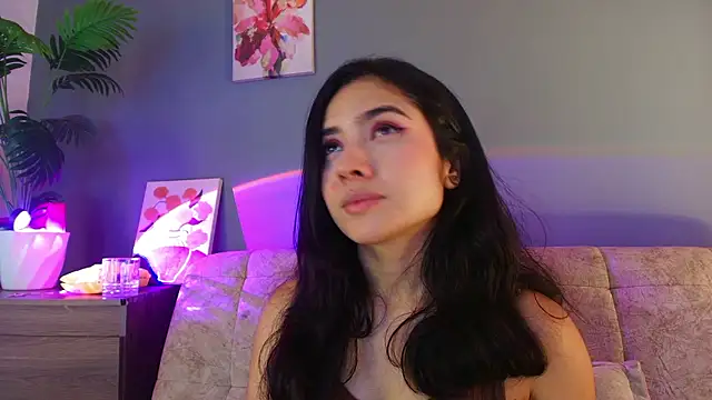 צ'אט XXX בשידור חי של adara_johnson__