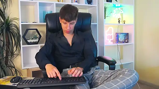ThomasEdisonn – Naživo XXX chat