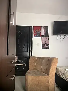 Živý XXX chat Kenny_romano