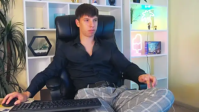 Онлайн чат XXX ThomasEdisonn