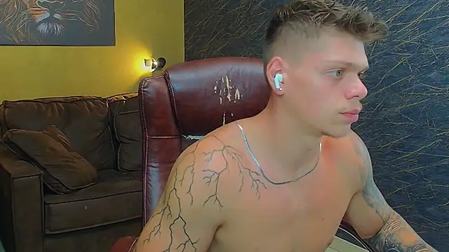 NicoTroy Live XXX Chat