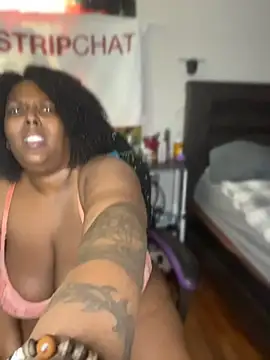 Oya999IAM's Live XXX Chat