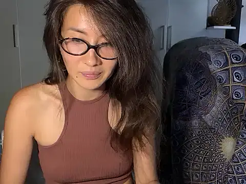 Kivoora Chat XXX in diretta