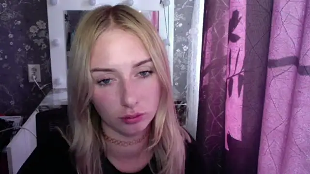 ellisweets Chat XXX in diretta
