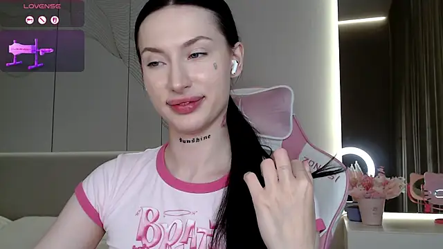 Chatroom XXX en direct de JenniferQueen11