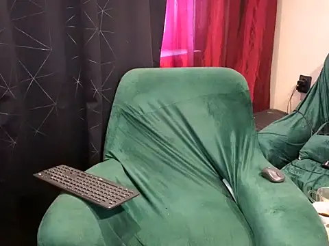 צ'אט XXX בשידור חי של DomMiryam