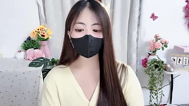 MIJ-Uwuu's Live XXX Chat