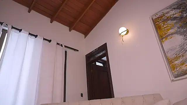 NaomiSainz Adlı Modelin Canlı XXX Sohbeti