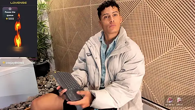 XXX chat uživo modela angelsilva_