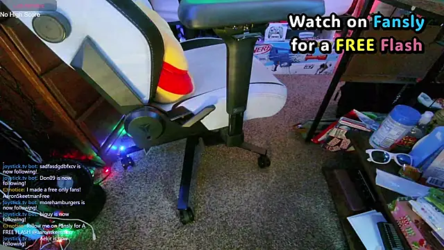 XXX chat uživo modela AaronSkeetman