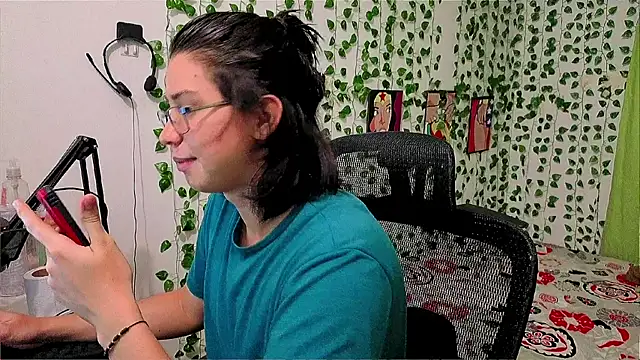 Andy_gray's Live XXX Chat