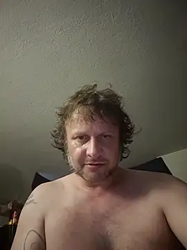צ'אט XXX בשידור חי של Fuckboyguyman