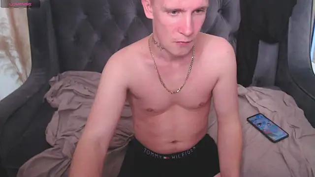 Živý XXX chat _AlexHot_