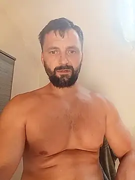 LiveCam88 Adlı Modelin Canlı XXX Sohbeti