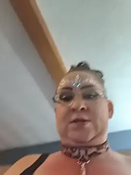 Živý XXX chat Karma_Bourbon