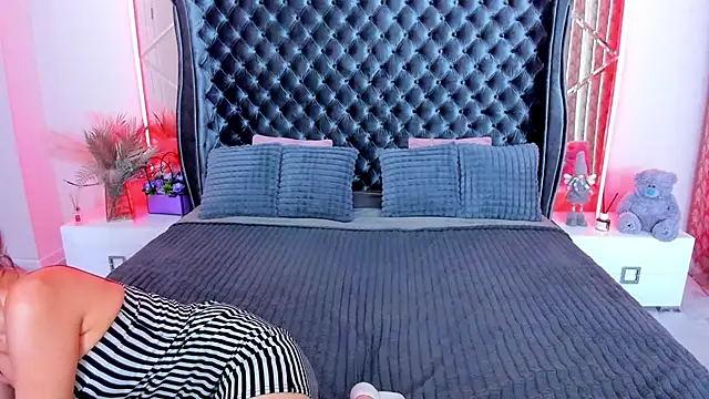 Živý XXX chat Rebecca_Diamond