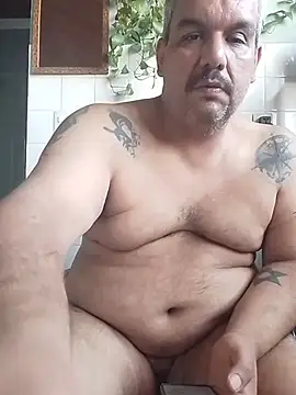 CasadoUrsoPuto Live XXX Chat