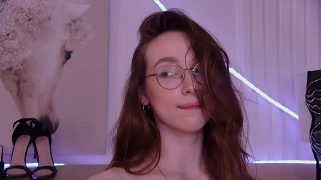 צ'אט XXX בשידור חי של Emily_Simon