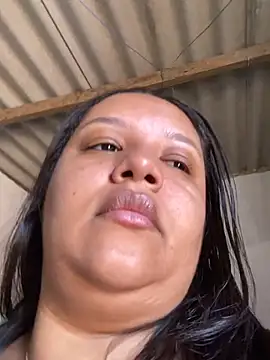 Chat XXX ao vivo de Bigostosa