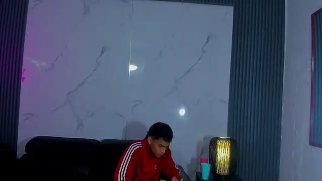 Kleymon_hot élő XXX-chatje