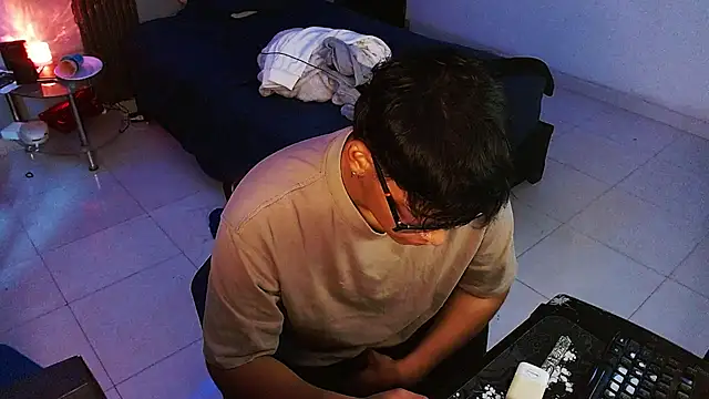 Show de Mr_yisuzz na webcam