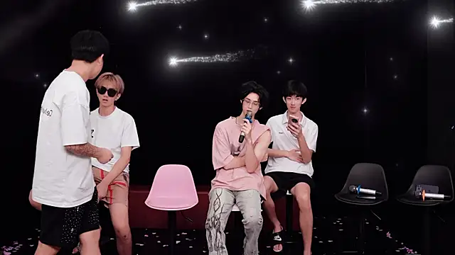 Chenyong123's Live XXX Chat