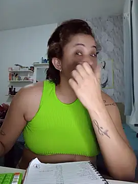 Онлайн чат XXX BIADELICIA1