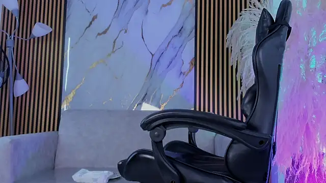 JulienSaint 即時 XXX 聊天