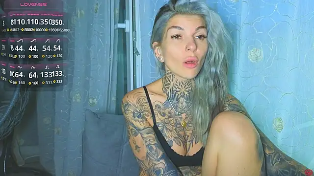 tattooedBabyy: онлайн-секс-чат