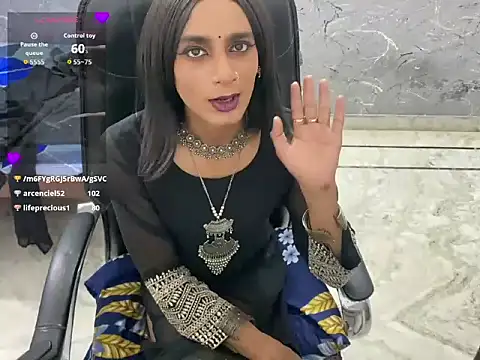 دردشة LuvLayla الجنسية المباشرة