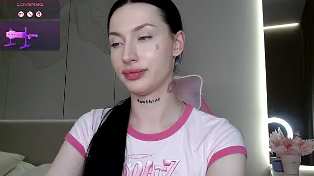 JenniferQueen11: онлайн-секс-чат