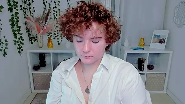 MelittaStorrie's Live XXX Chat