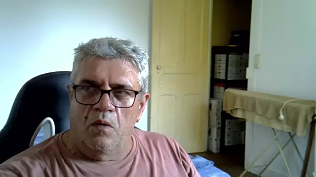 Chat XXX en directo de Laurent_oldmen