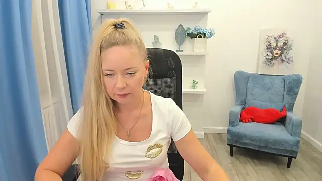 Chat XXX en directo de CharlotteKerti