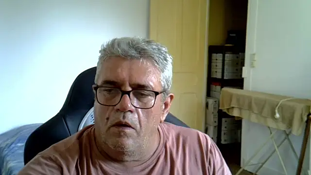 Laurent_oldmen's Live XXX Chat