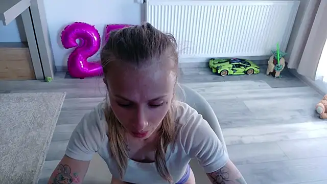 Deidi_sweet Adlı Modelin Canlı XXX Sohbeti