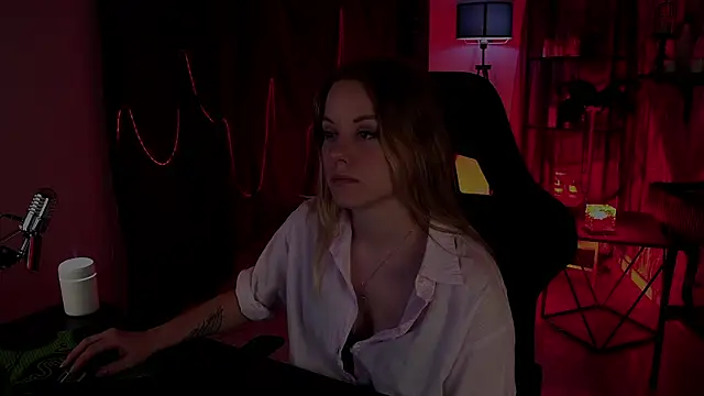 VireliaMoonfall XXX чат на живо