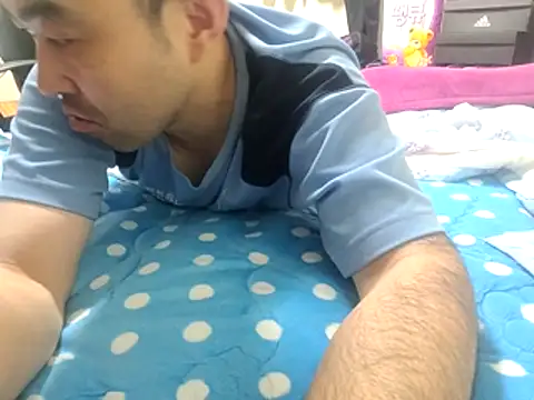 Chat +18 de bch1045 ao vivo
