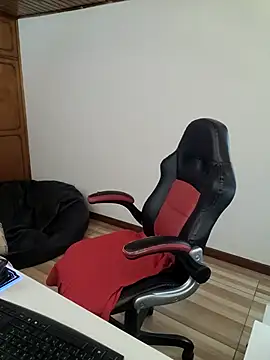 kayortiiz XXX чат на живо