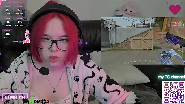 LinneaChan Chat XXX in diretta