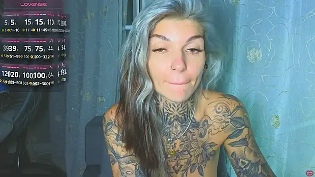 tattooedBabyy Chat XXX in diretta