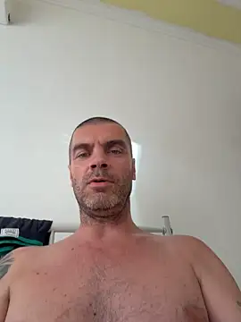 SIRMASTERDOMINATORXXL Adlı Modelin Canlı XXX Sohbeti
