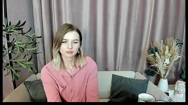 Chat XXX en directo de CindaGaffer
